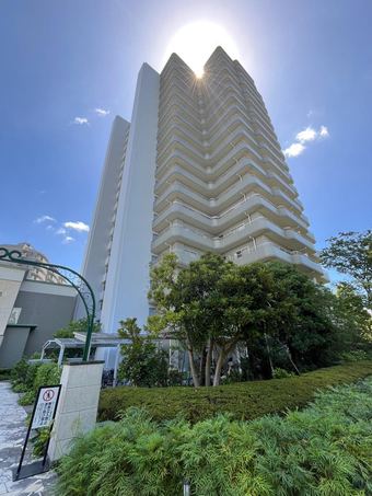 4LDK+S apartment in Kohoku Ward, Yokohama