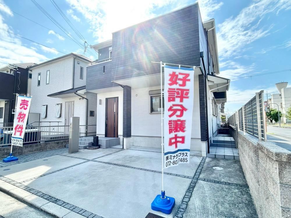 5LDK house in Katano, Osaka - Photo 1