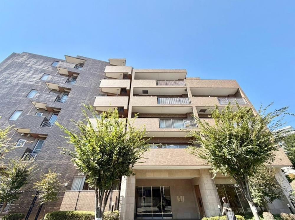 3LDK apartment in Kita Ward, Tokyo - Photo 1