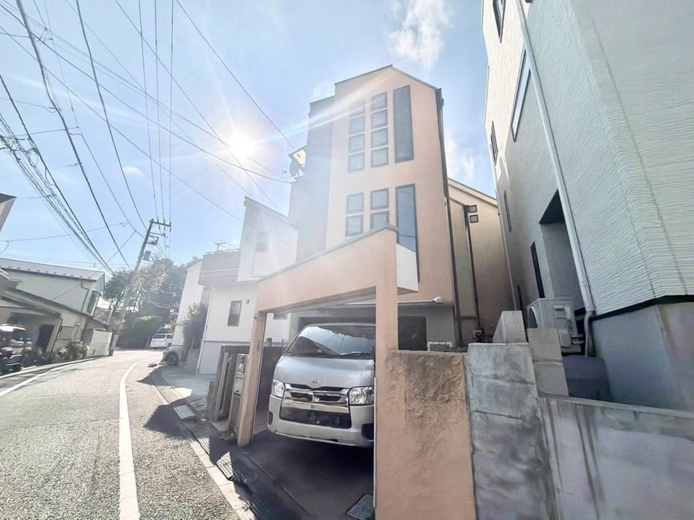 4LDK house in Suginami Ward, Tokyo - Photo 1
