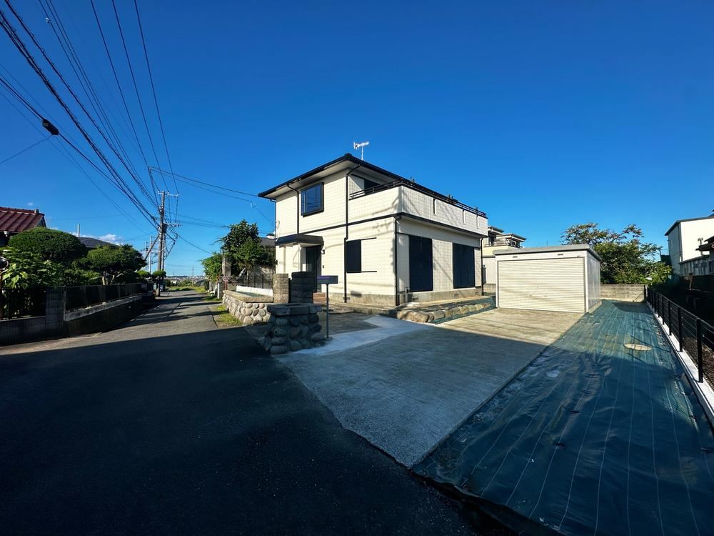 4LDK+S house in Hiratsuka, Kanagawa - Photo 1