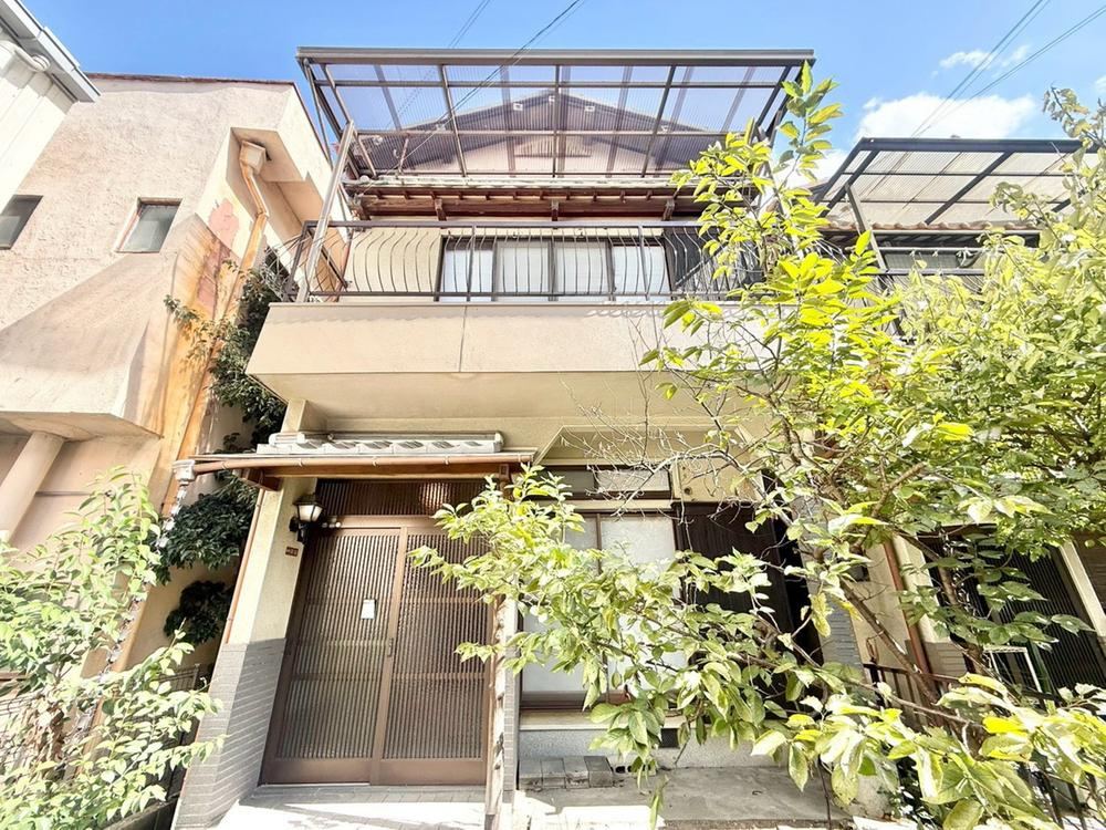 4DK house in Hirakata, Osaka - Photo 1