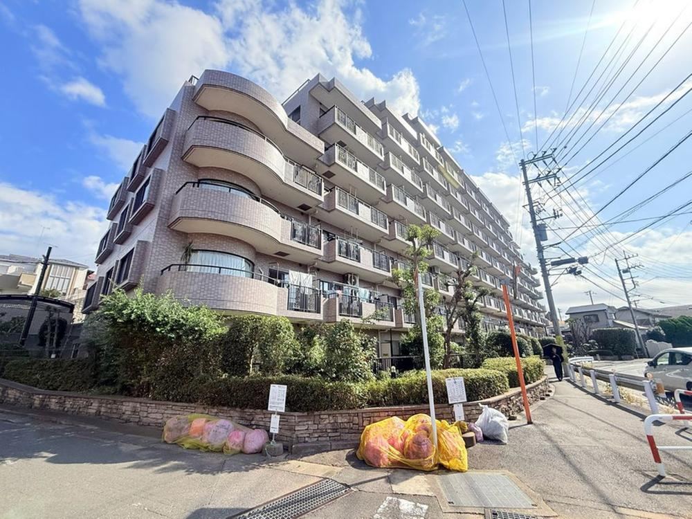 3LDK apartment in Yotsukaido, Chiba - Photo 1