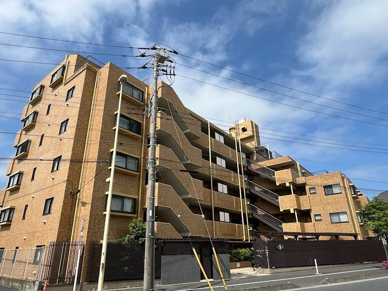 2LDK apartment in Midori Ward, Saitama - Photo 1