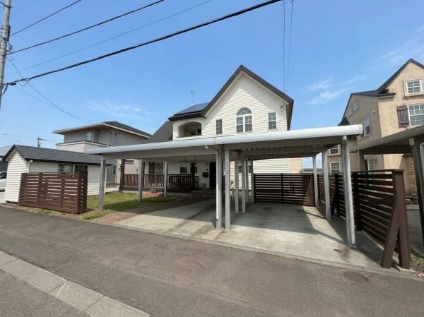 5LDK house in Chitose, Hokkaido - Photo 1