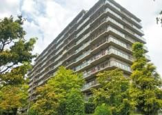 4LDK apartment in Aoba Ward, Yokohama