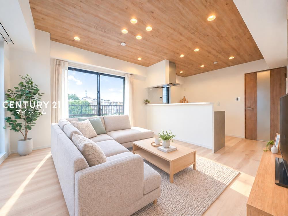 3LDK apartment in Konan Ward, Yokohama, Kanagawa - Photo 1