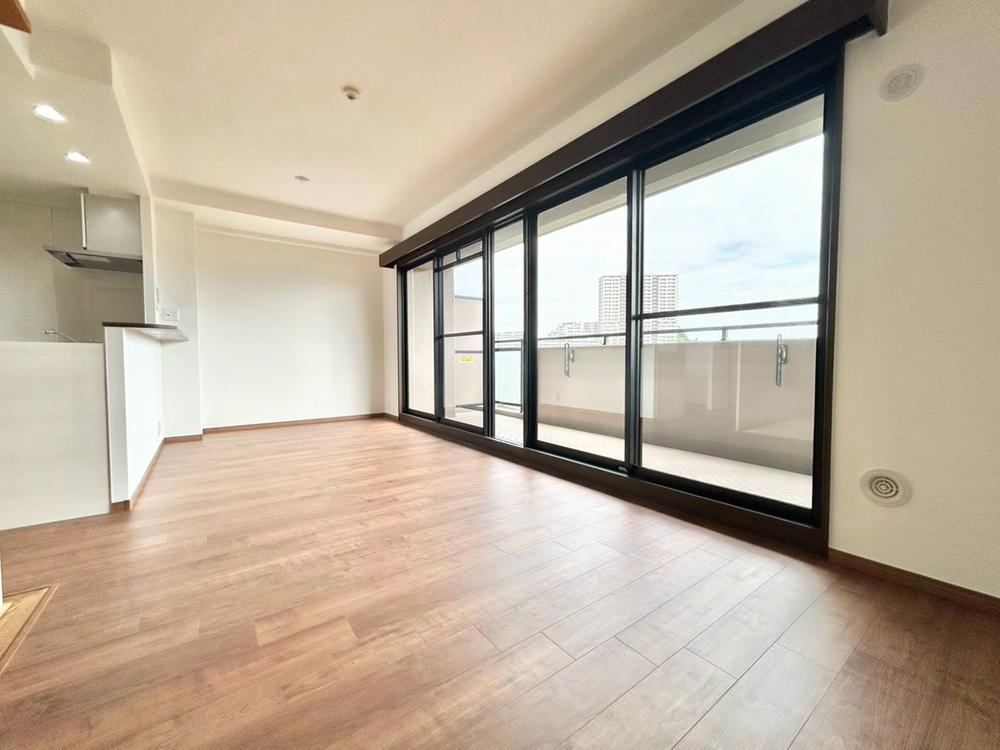 3LDK apartment in Hirakata, Osaka - Photo 1