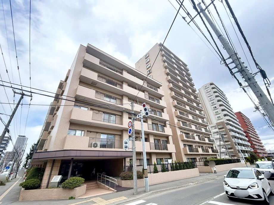 4LDK apartment in Nishi Ward, Sapporo, Hokkaido - Photo 1