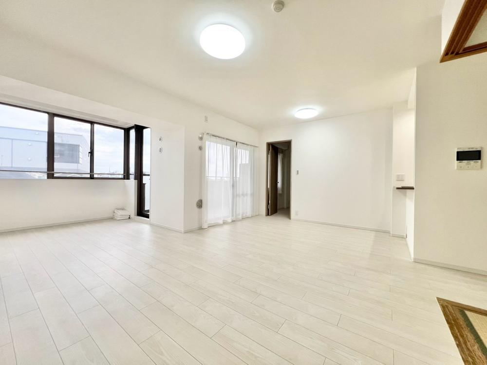 4LDK apartment in Hirakata, Osaka - Photo 1