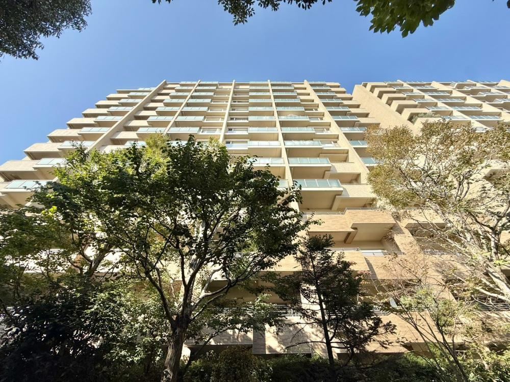 3LDK apartment in Setagaya Ward, Tokyo - Photo 1