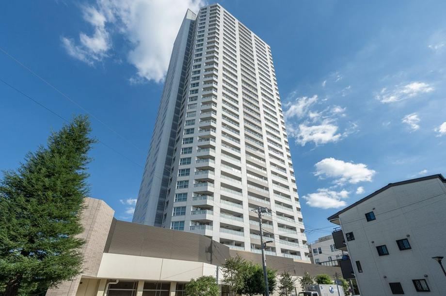 3LDK apartment in Arakawa Ward, Tokyo - Photo 1