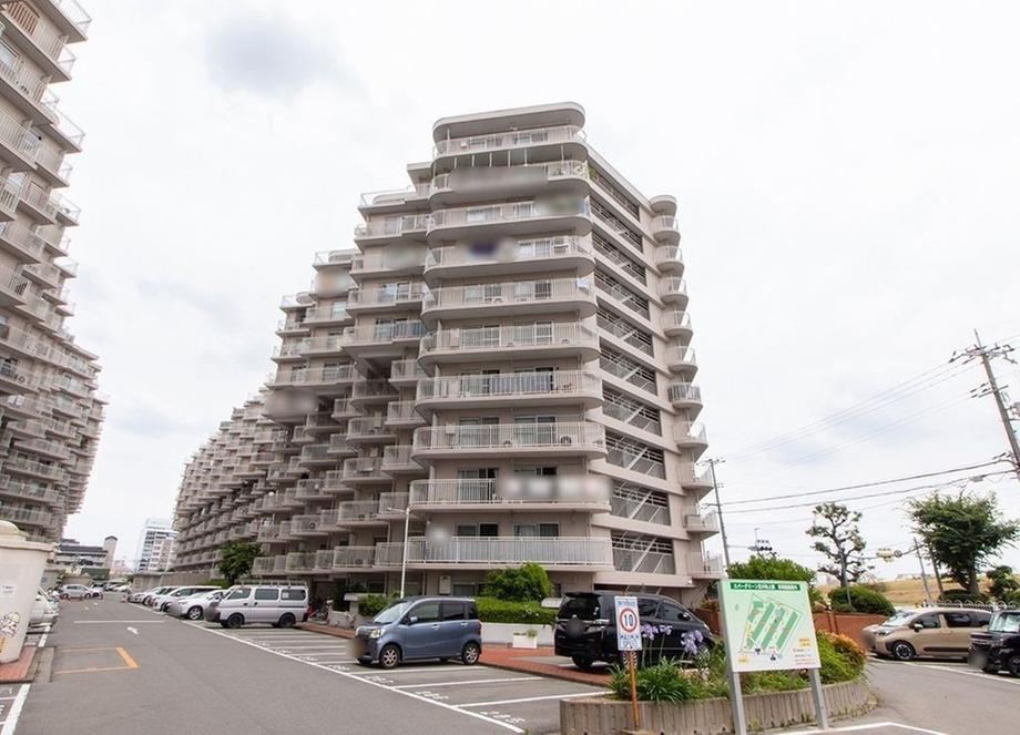 2LDK+S apartment in Higashiyodogawa Ward, Osaka - Photo 1