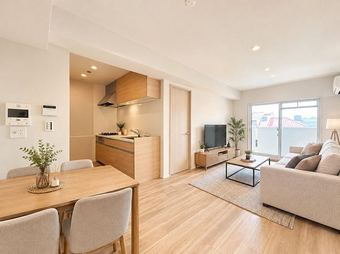 2LDK+S apartment in Sumiyoshi Ward