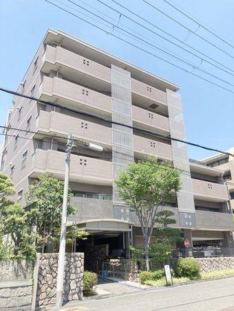 3LDK apartment in Nishinomiya