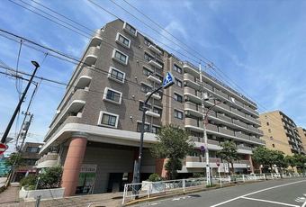 2LDK+S apartment in Fuchu