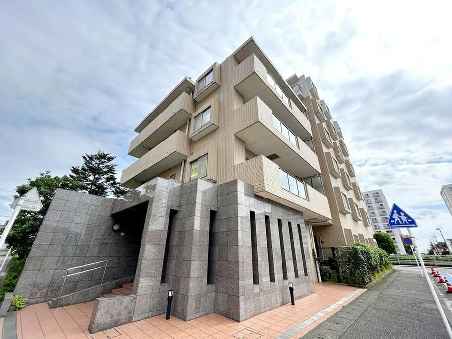 3LDK apartment in Yamato, Kanagawa - Photo 1