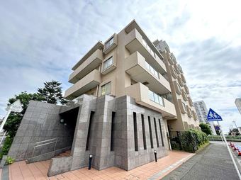 3LDK apartment in Yamato