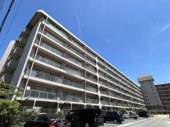 3LDK apartment in Nishiyodogawa Ward