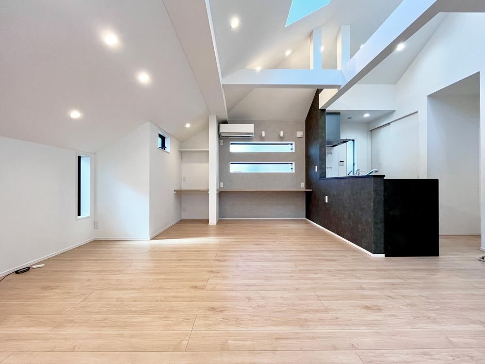 2LDK+S house in Suginami Ward, Tokyo - Photo 1