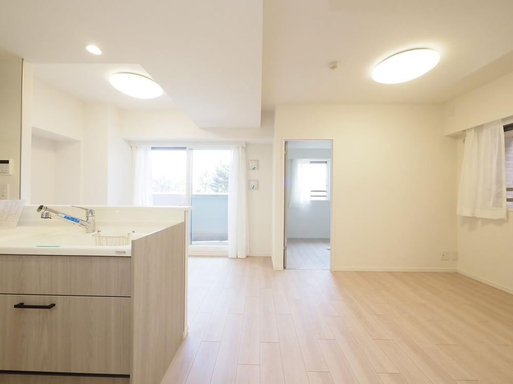 2LDK+S apartment in Setagaya Ward, Tokyo - Photo 1