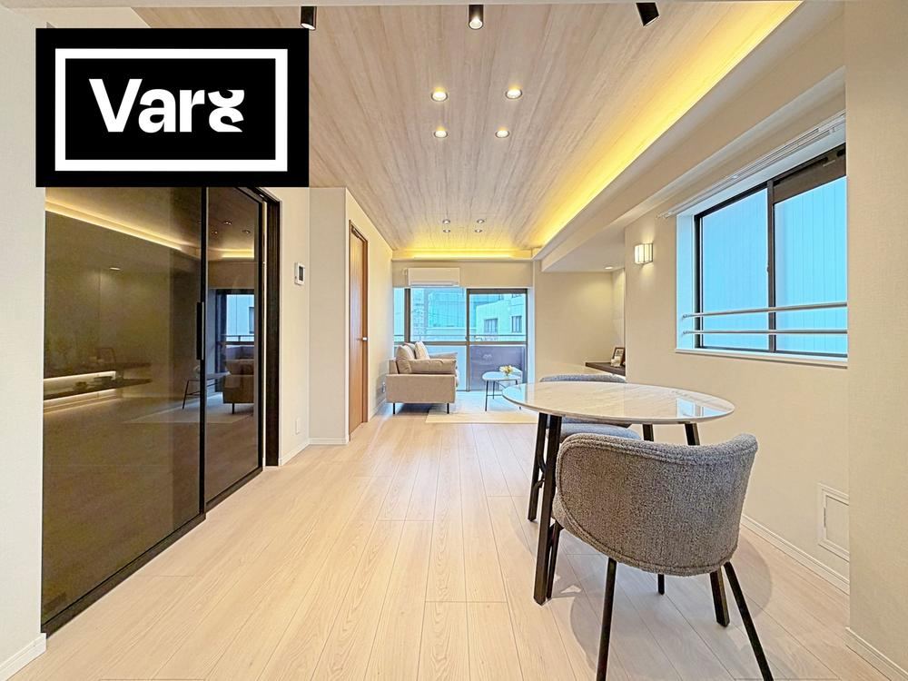 2LDK apartment in Shibuya Ward, Tokyo - Photo 1