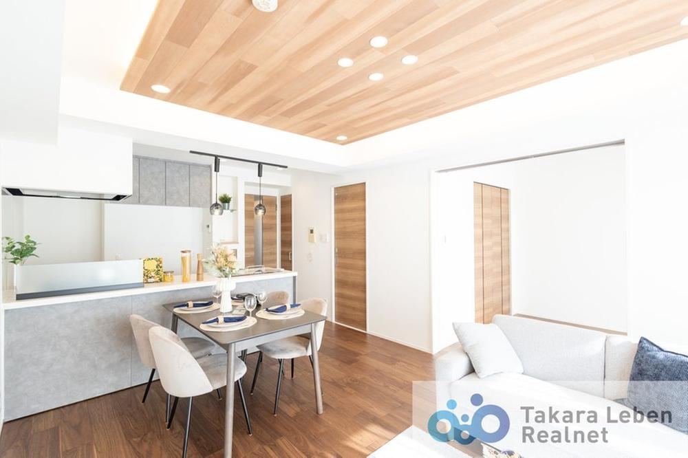 3LDK apartment in Warabi, Saitama - Photo 1