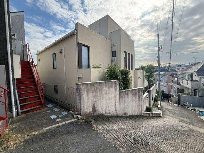 5LDK house in Shibuya Ward, Tokyo - Photo 1