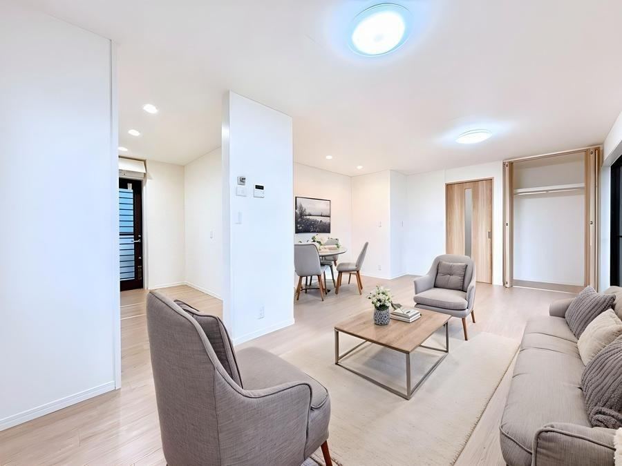 2LDK+S house in Asahi Ward, Yokohama, Kanagawa - Photo 1