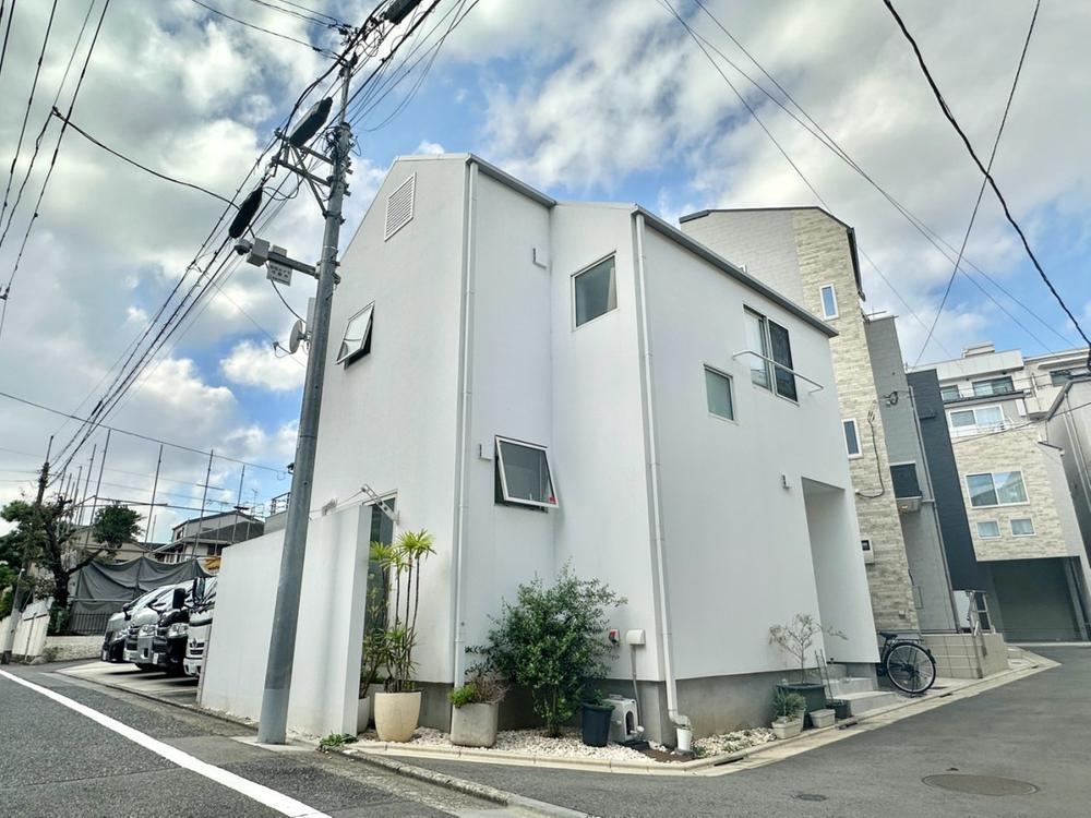 1LDK house in Toshima Ward, Tokyo - Photo 1