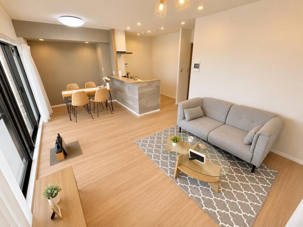 3LDK apartment in Higashiosaka, Osaka - Photo 1