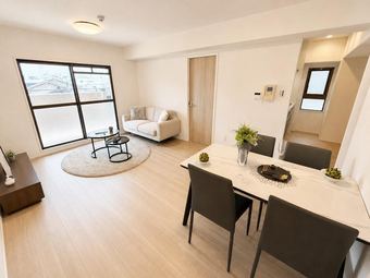 3LDK apartment in Yao