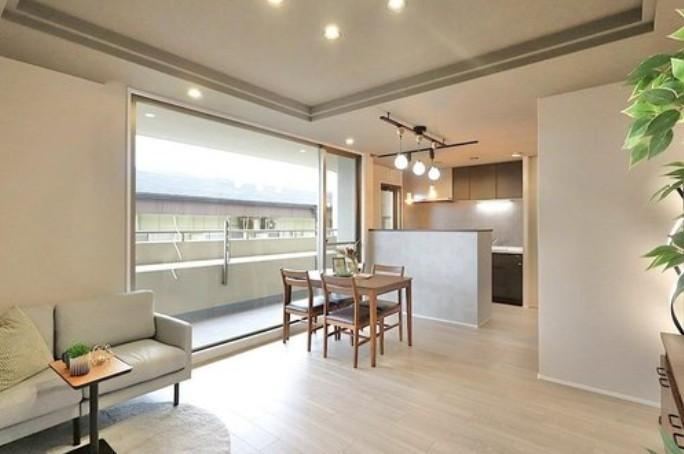 3LDK apartment in Higashiosaka, Osaka - Photo 1