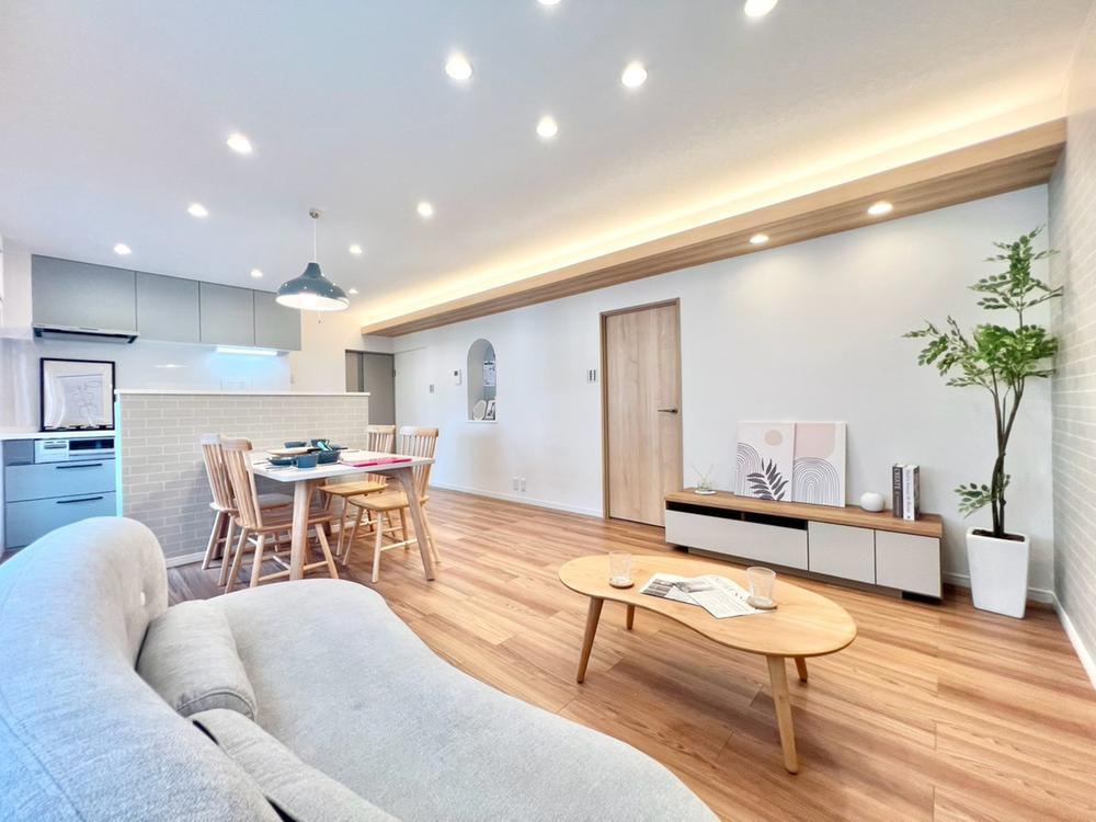 3LDK apartment in Hirakata, Osaka - Photo 1