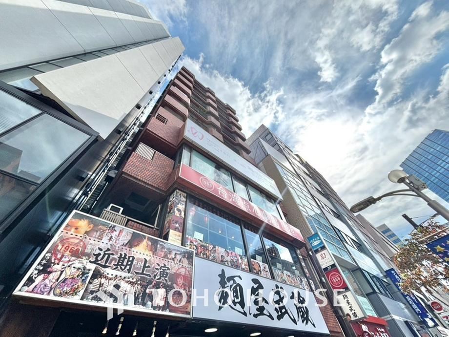 2LDK apartment in Minato Ward, Tokyo - Photo 1