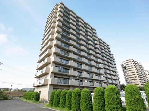 3LDK apartment in Midori Ward, Yokohama, Kanagawa - Photo 1