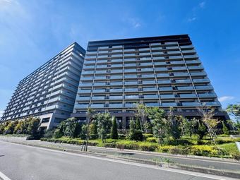 3LDK apartment in Iwatsuki Ward