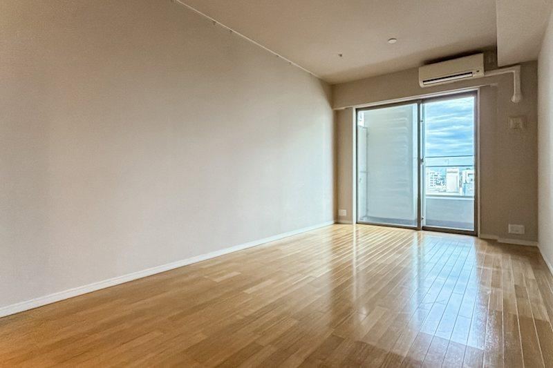 2LDK apartment in Chuo Ward, Chiba - Photo 1