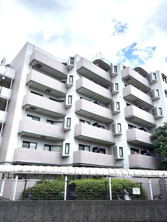 2LDK apartment in Yamashina Ward