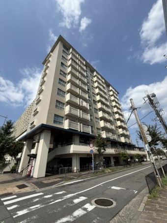 2DK apartment in Minami Ward