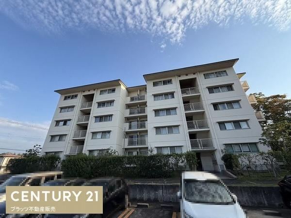4LDK apartment in Minami Ward, Sakai, Osaka - Photo 1