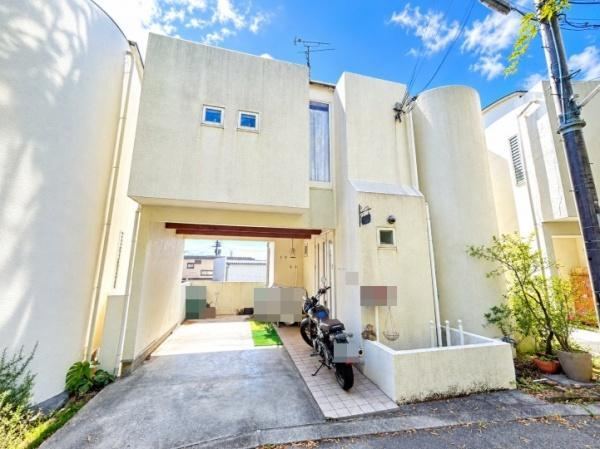 3LDK house in Hirakata, Osaka - Photo 1
