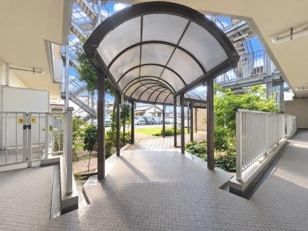 3LDK apartment in Funabashi, Chiba - Photo 1