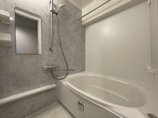 3LDK apartment in Settsu, Osaka - Photo 1