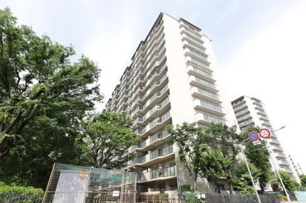 3LDK apartment in Miyakojima Ward, Osaka - Photo 1