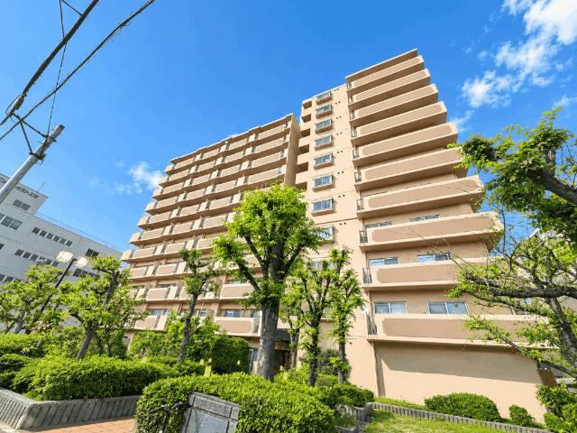 2LDK apartment in Nishi Ward, Osaka - Photo 1