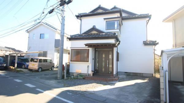 4LDK house in Ryugasaki, Ibaraki - Photo 1