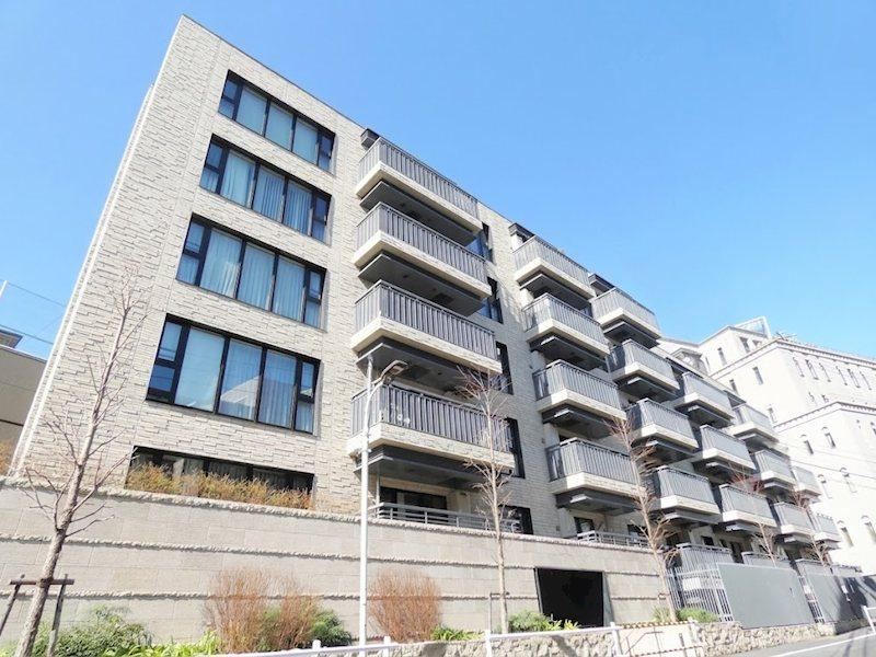 1LDK apartment in Shibuya Ward, Tokyo - Photo 1