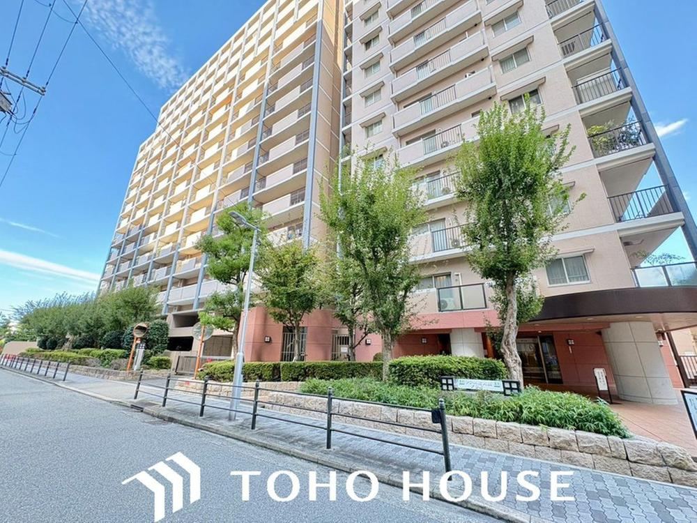 3LDK apartment in Yodogawa Ward, Osaka - Photo 1