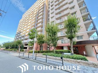 3LDK apartment in Yodogawa Ward